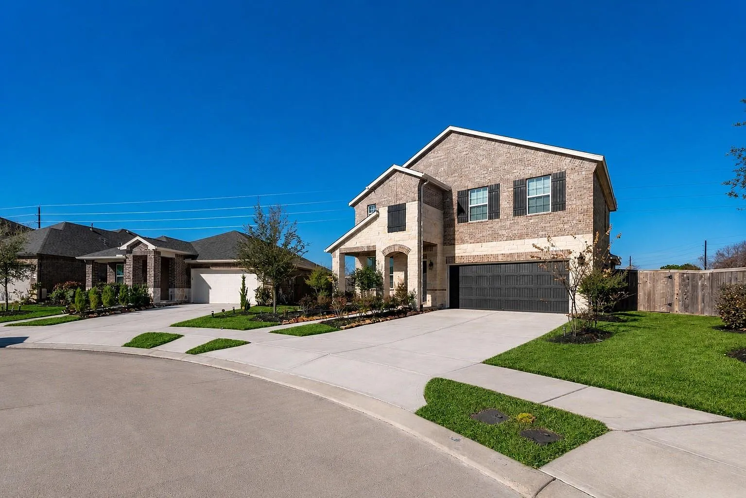 4 bed, 3.5 bath, 2597 sqft, $2,699 — Photo 3
