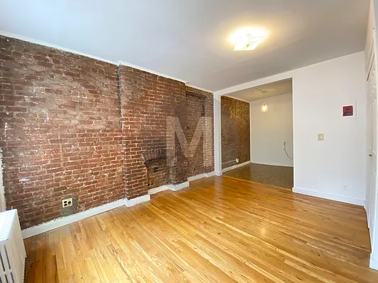 Rented by Kaden Realty | media 1