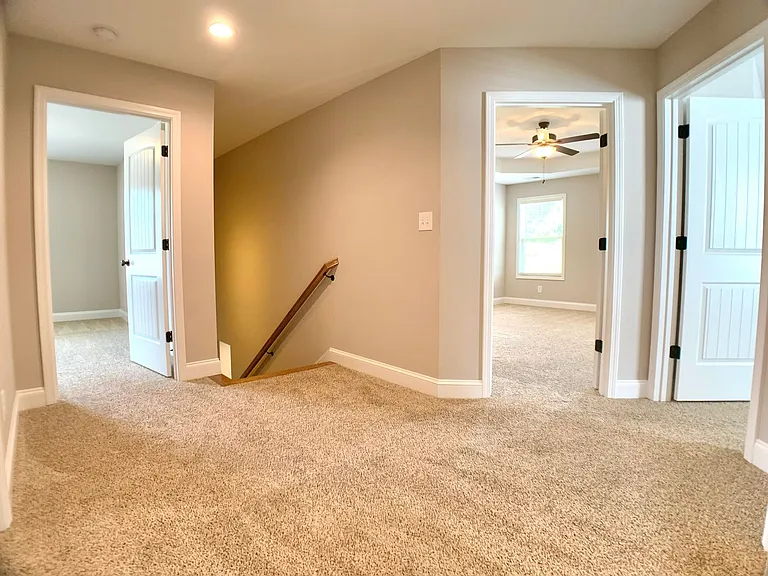 733 Banister Dr — Photo 18