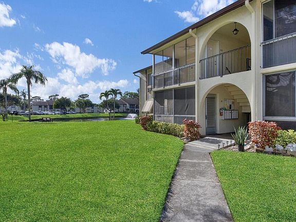 2nd image of 3527 La Palmas Court #A-1