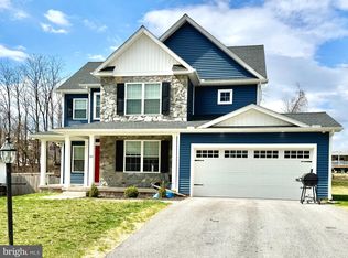 165 Oxford Blvd, New Oxford, PA 17350