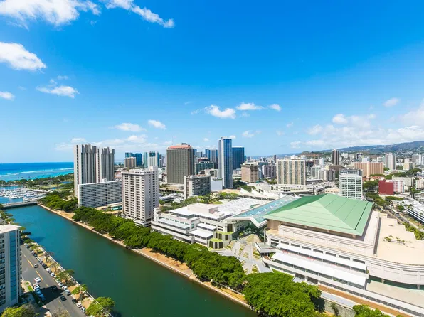 1717 Ala Wai Blvd, Honolulu, HI