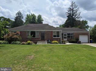 2064 Sycamore Rd, York, PA 17408