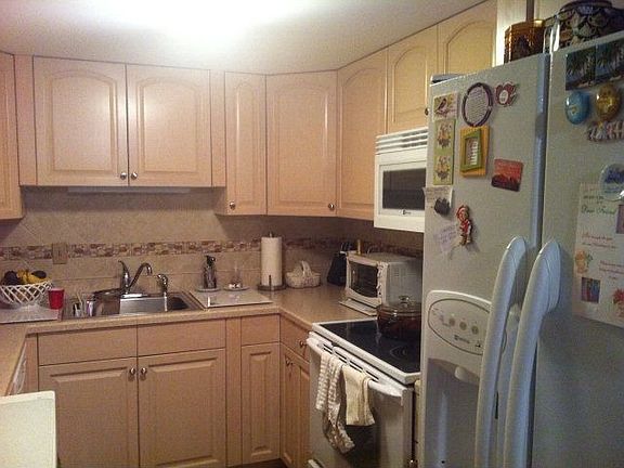 3rd image of 42 Club House Dr APT 107