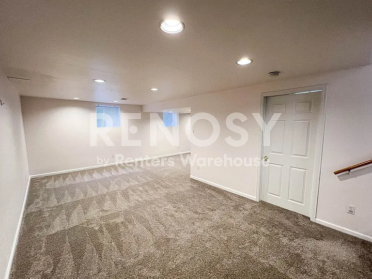 5452 Blackhawk Rd — Photo 15