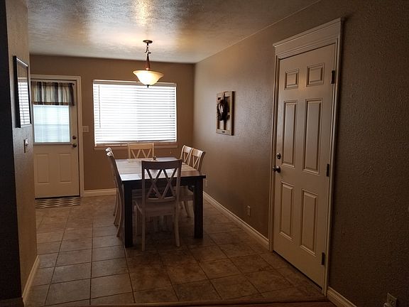 2nd image of 1406 Veterans Park Dr