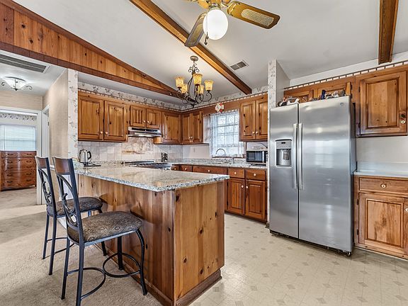 5th image of 107 Jacks Ln