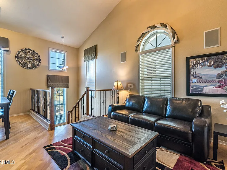 1664 E Bridgeport Pkwy — Photo 17