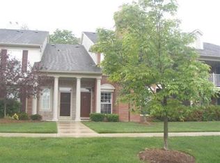 3581 Tremonte Cir, Rochester, MI 48306