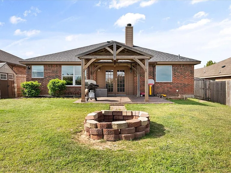 9224 Diane Dr — Photo 15
