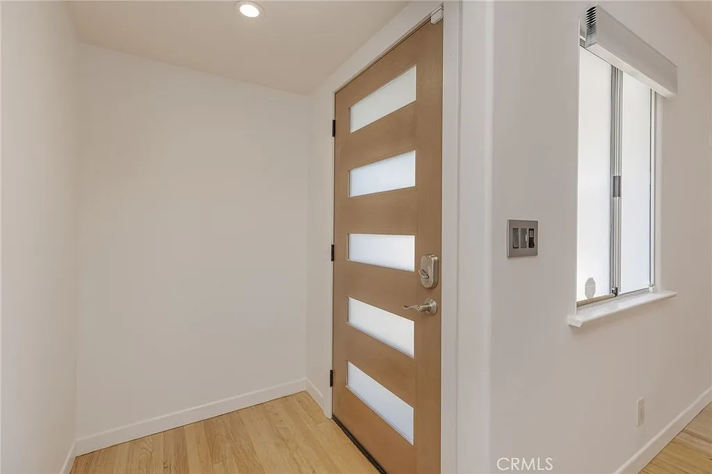 4 bed, 1684 sqft, $6,500 — Photo 3