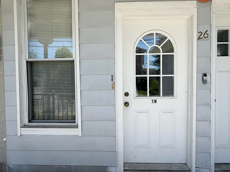 26 River Edge Rd #1W — Photo 1