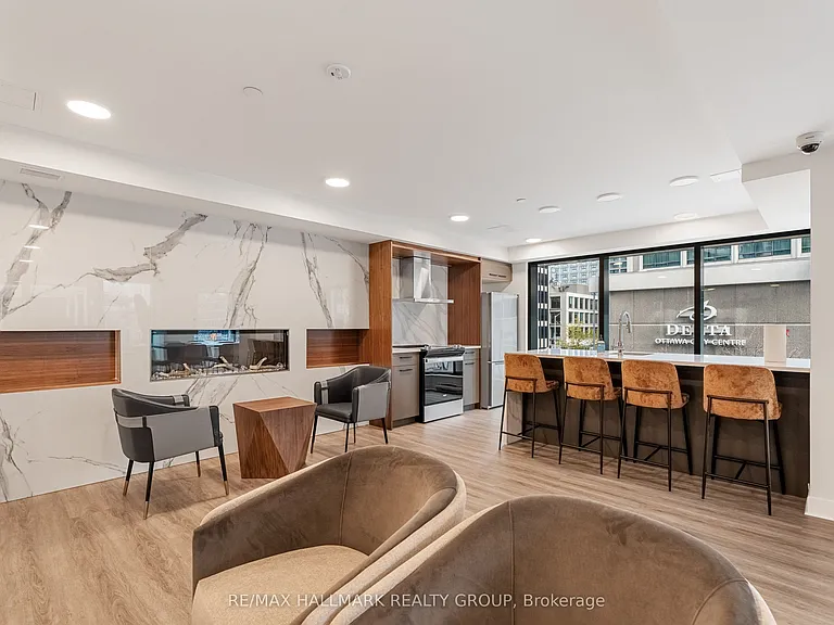 340 Queen St #1403 — Photo 28