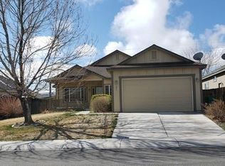646 Canary Cir, Fernley, NV