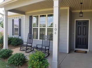 104 Hunters Chase Ct, Eatonton, GA 31024