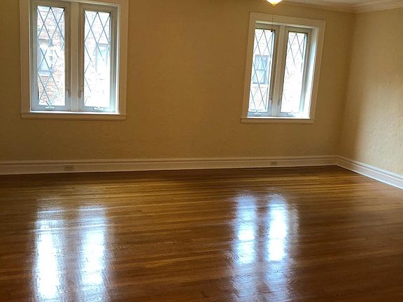 2nd image of 2324 Park Ave Unit 15