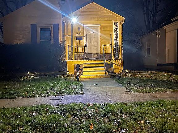 5th image of 716 W Macqueen Ave