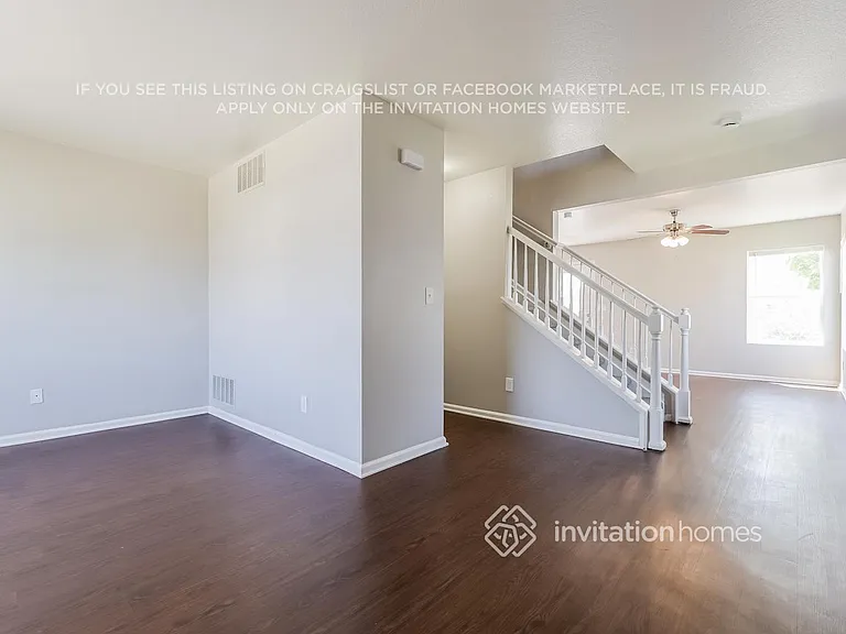 18606 E 45th Pl — Photo 5
