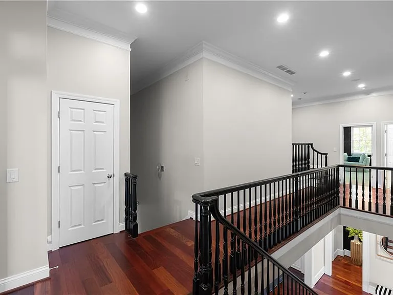 980 Fenimore Cir — Photo 38