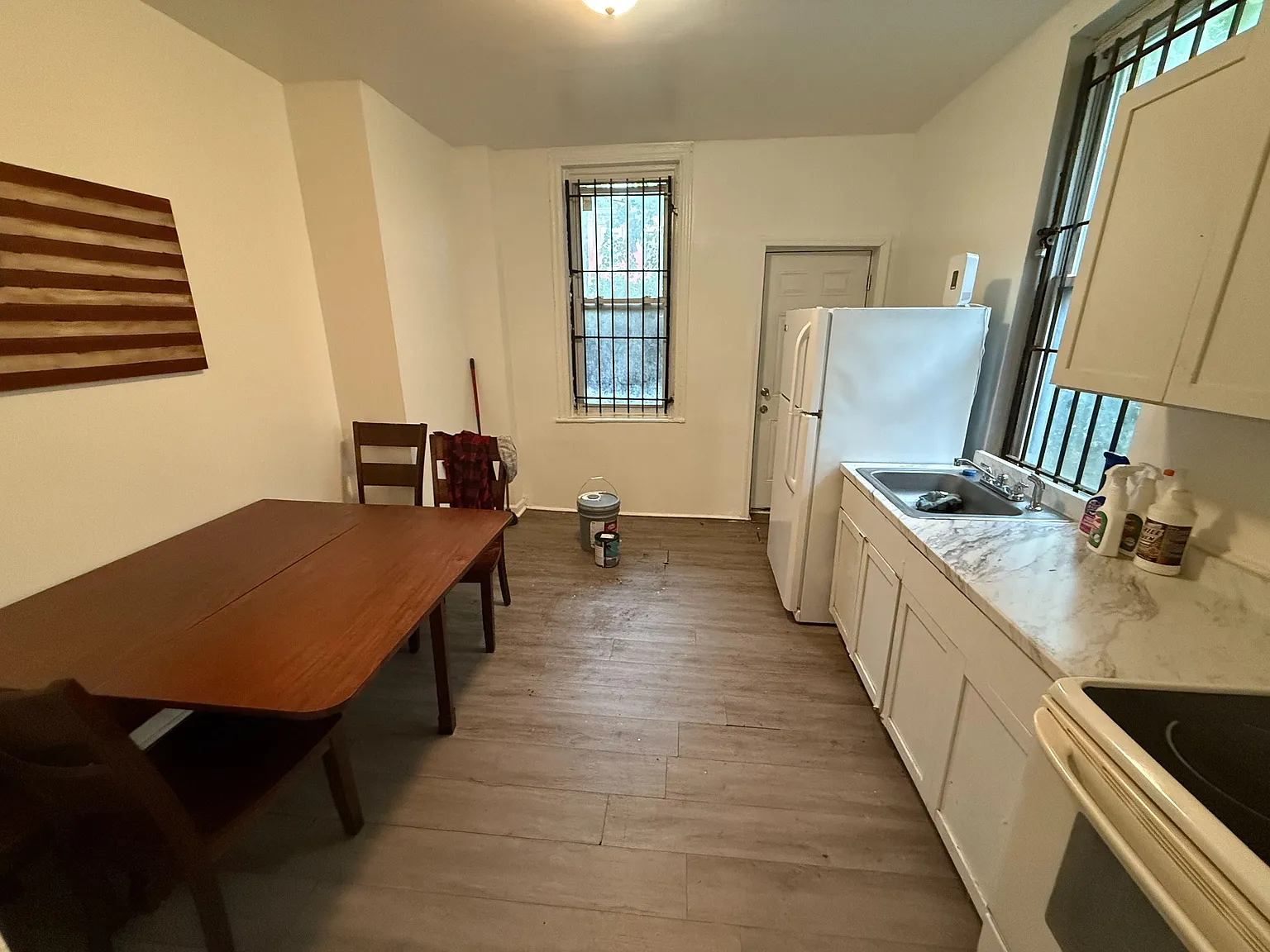 4 bed, 2.0 bath, 1200 sqft, $862 — Photo 3