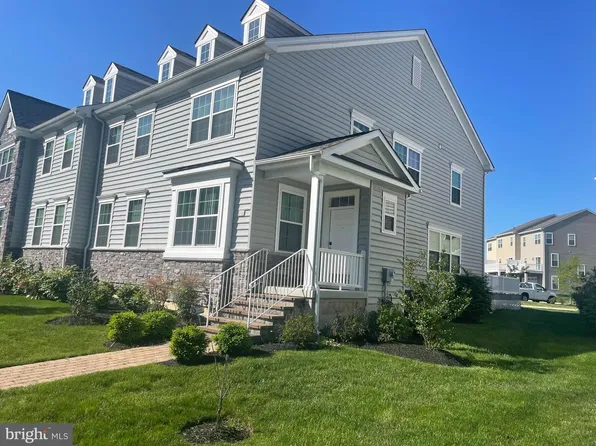 110 Grissom Dr, Bear, DE 19701