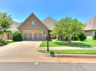 3443 Cheyenne Villa Cir, Edmond, OK 73013