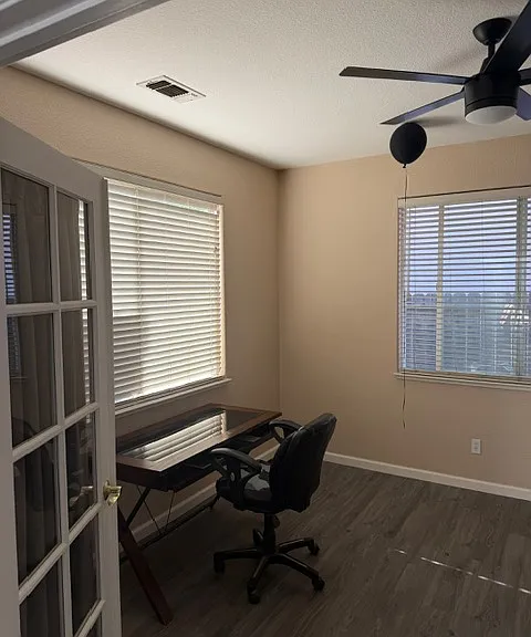 508 Lassen Way — Photo 4