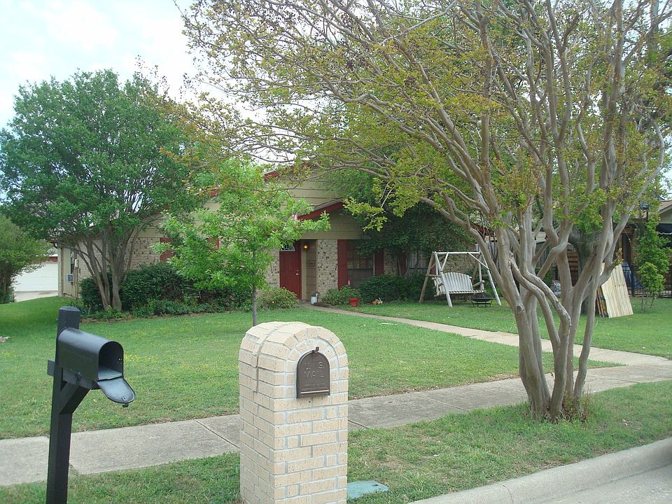 2nd image of 2509 Royalty Dr