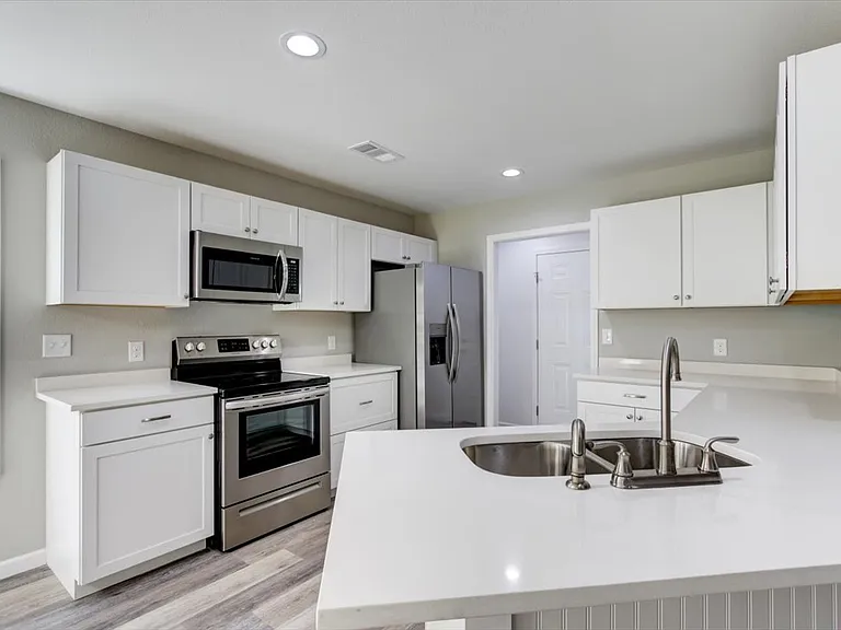 203 Elysian Hills Dr — Photo 6