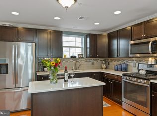 3881 Ashland Dr #E-2, Harleysville, PA 19438