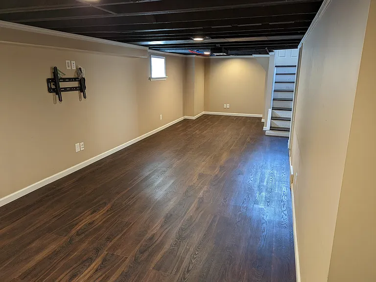 612 Louis Ave — Photo 10