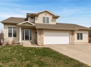 6021 Lookout Dr, Johnston, IA 50131
