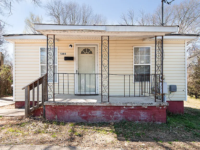906 N Oakland St #906 — Photo 1