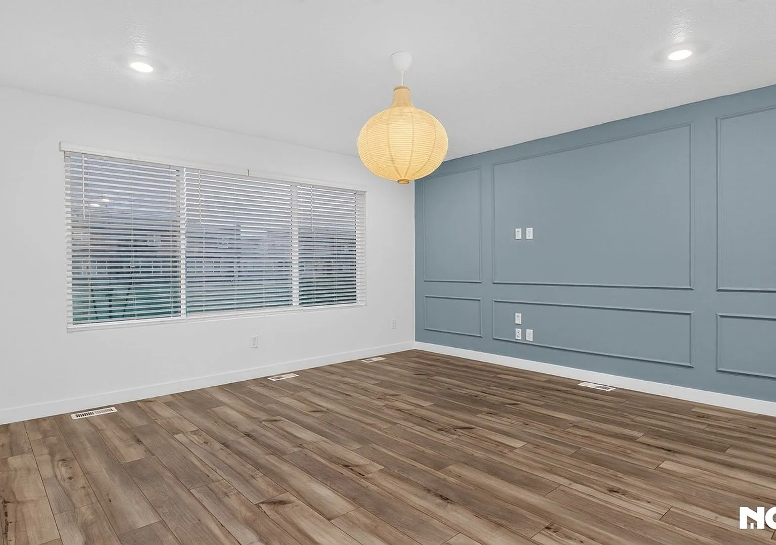 Spacious 3-Bed End-Unit Townhome in Eagle Mountain with 2-Car Garage & Storage Basement — Photo 4