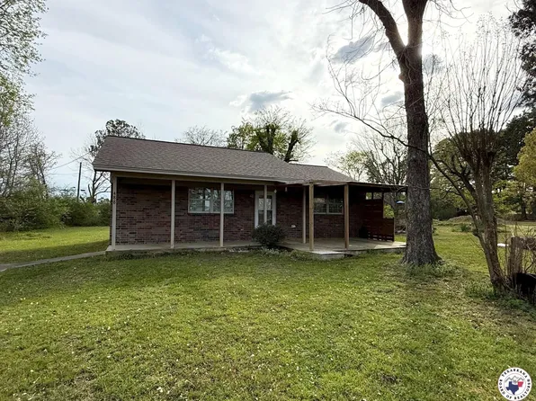 488 E Grizzly Dr, De Kalb, TX 75559
