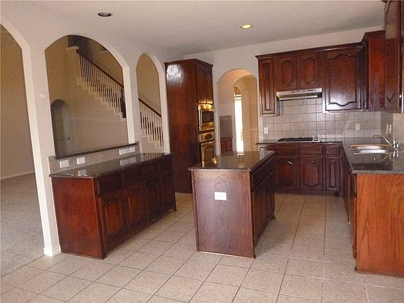 4th image of 207 Monticello Dr