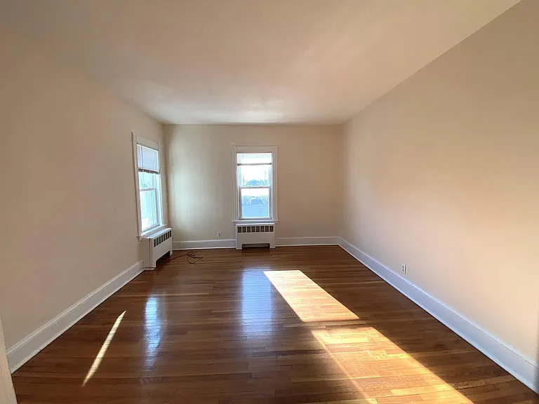 18-20 N High St #4 — Photo 11