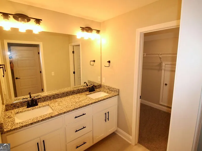 403 Madison Ave — Photo 12