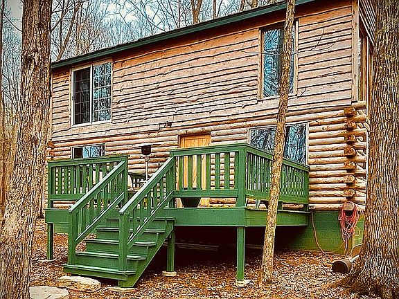 5th image of 421 Canaan Land Rd