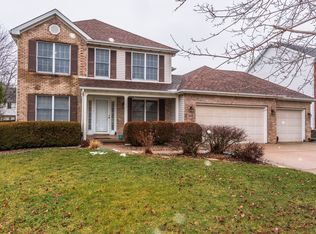 3110 Eagle Crest Rd, Bloomington, IL 61704