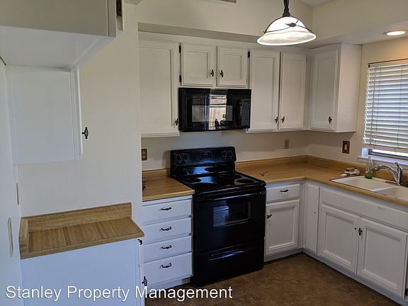5th image of 62 Suntrail Cir
