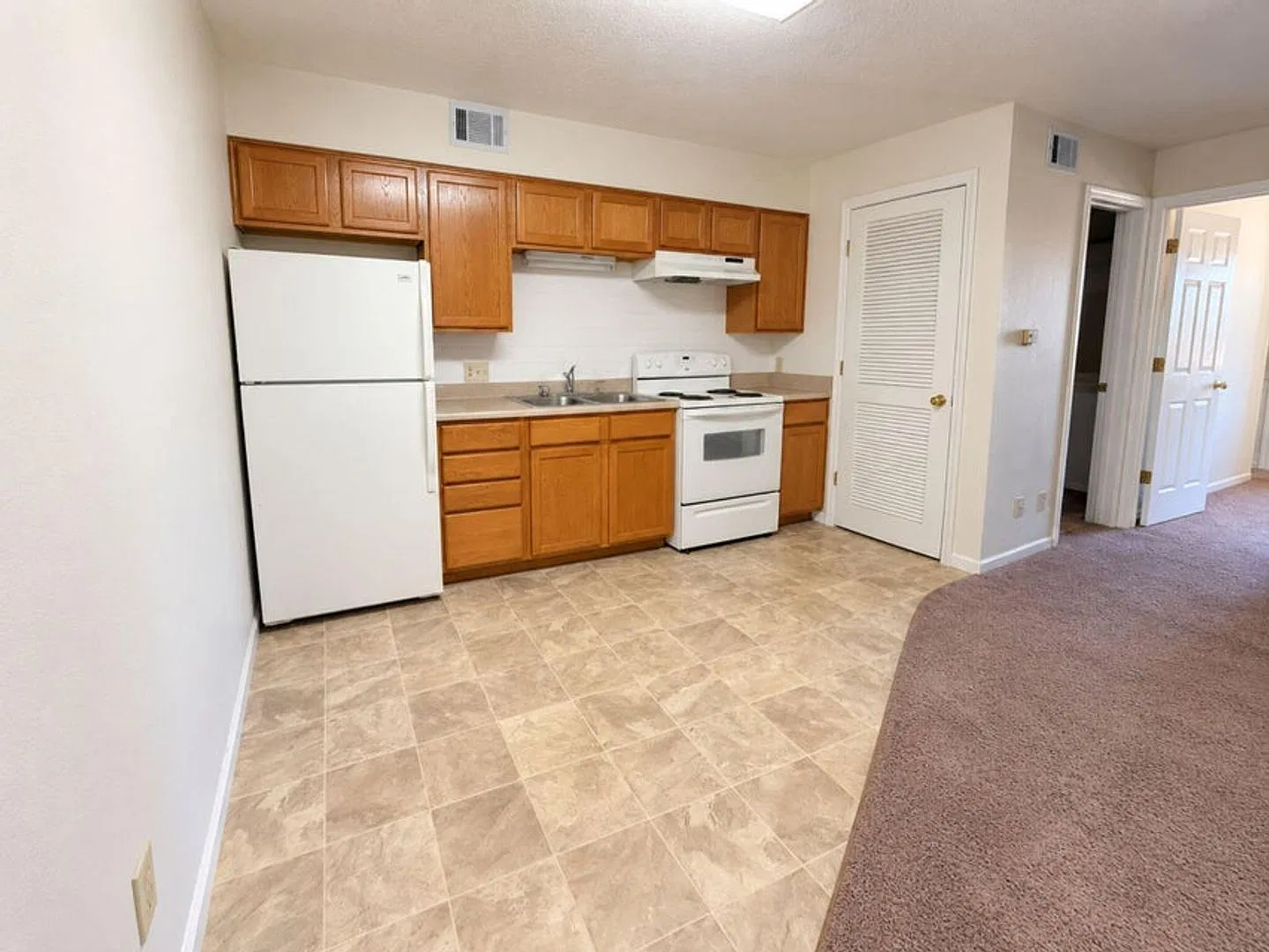 1 bedroom and 1 Bath — Photo 4