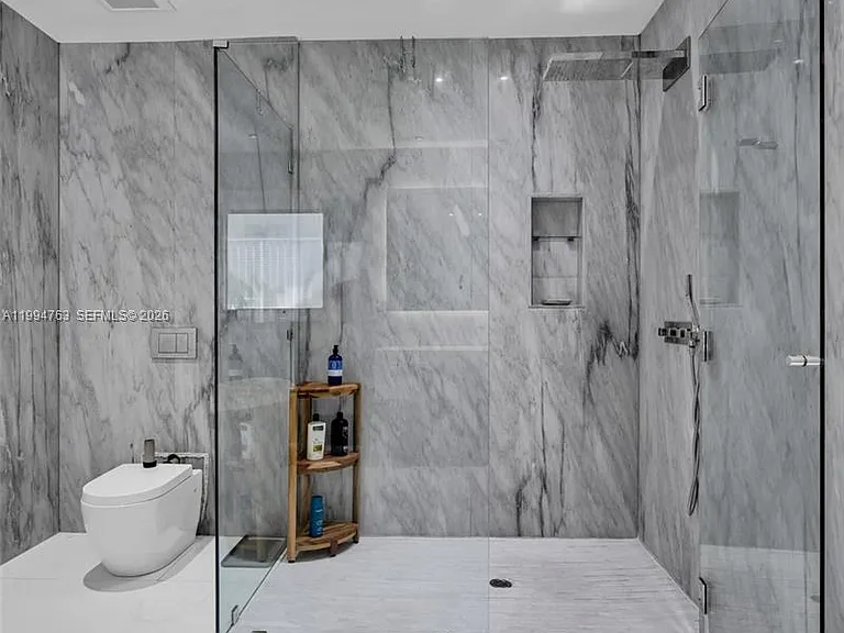 350 Meridian Ave #202 — Photo 21