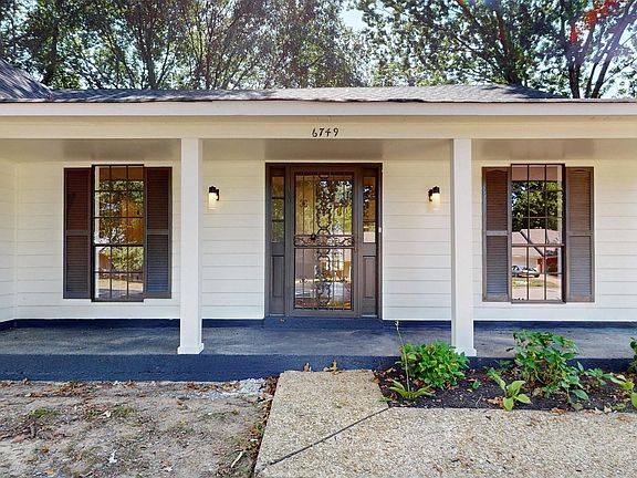 3rd image of 6749 Rockbrook Dr