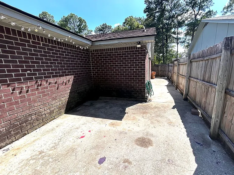 228 Miami St — Photo 18