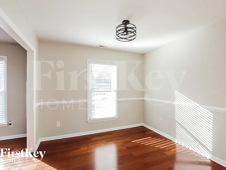 11701 Charnwood Ct — Photo 6