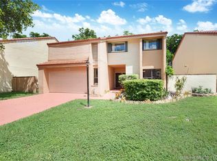 8910 SW 150th Court Cir N, Miami, FL 33196