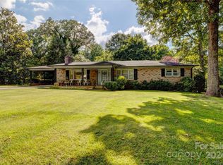 607 Eaker Cir, Cherryville, NC 28021