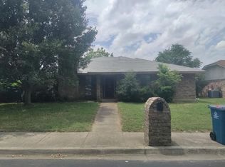 15 Robins Nest Dr, Hickory Creek, TX 75065