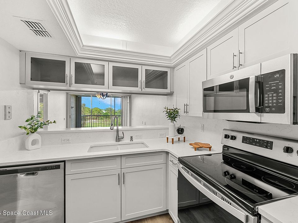 1st image of 1420 Huntington Ln APT 2405